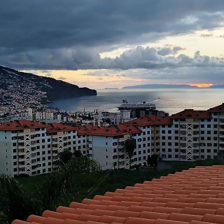 Colinas Do Sol Appartement Funchal  Buitenkant foto